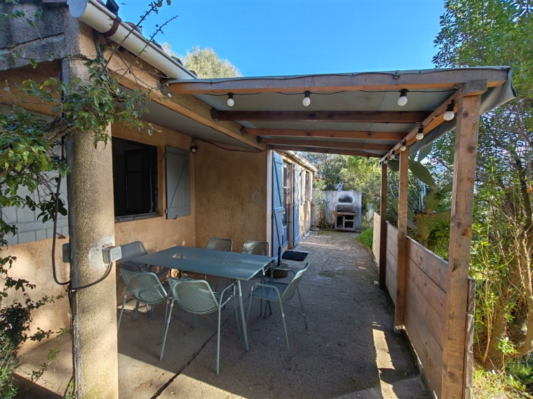 Terrasse pavillon n°9, Hébergement pour 3 à 5 personnes, Bastelicaccia, Motel Les Amandiers